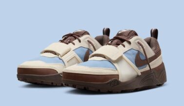 Travis Scott x Nike Zoom Field Jaxx "Leche Blue" HQ3072-400
